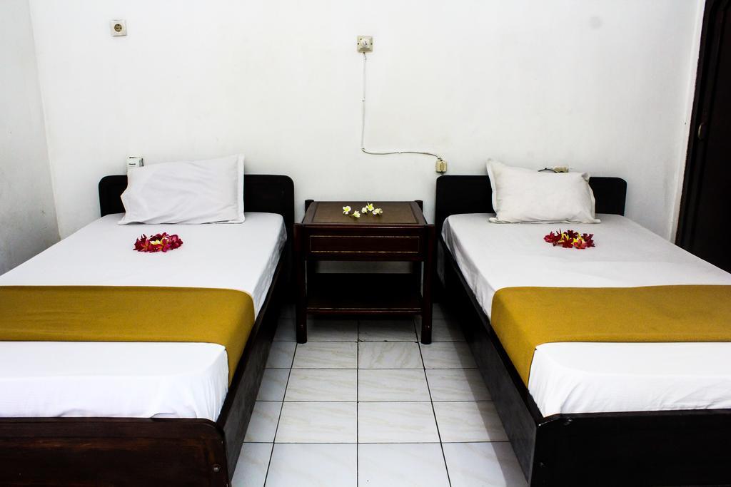 Berlian Inn Kuta  Exterior photo